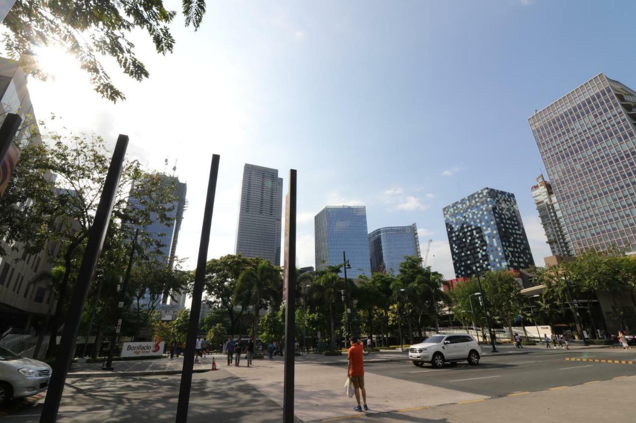 Oasis Regency @ Fort Victoria Bgc Taguig Dış mekan fotoğraf