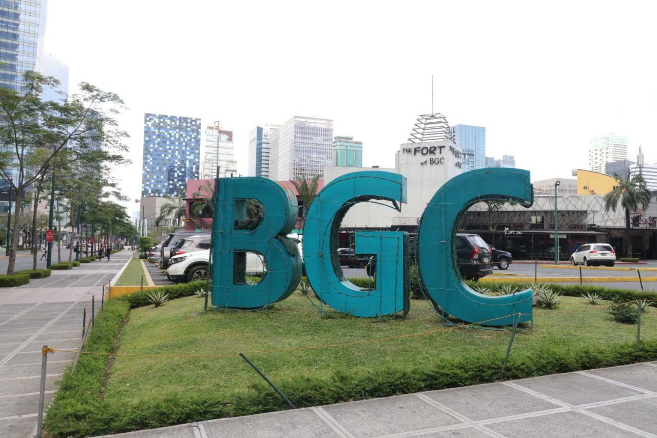 Oasis Regency @ Fort Victoria Bgc Taguig Dış mekan fotoğraf