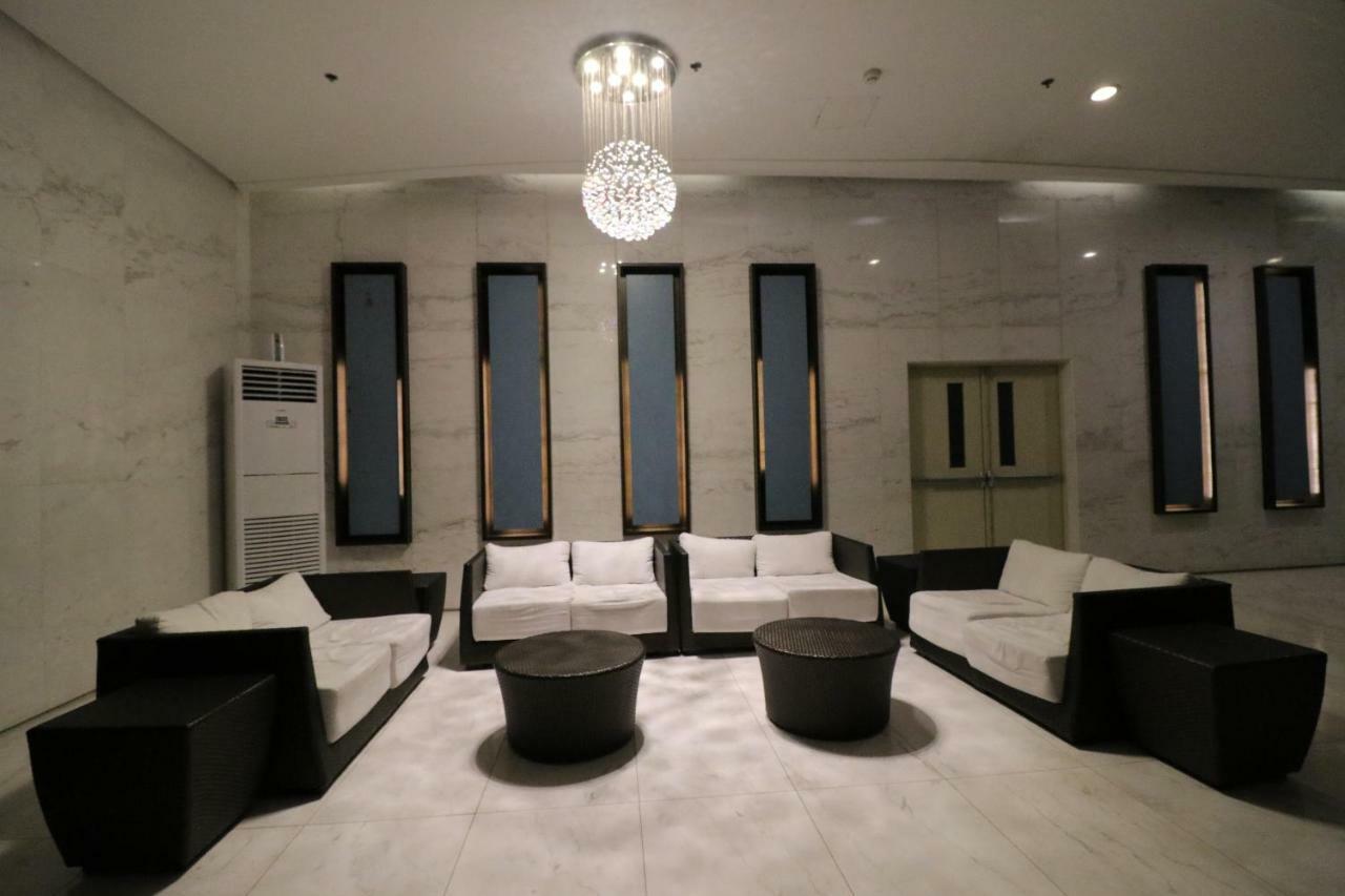 Oasis Regency @ Fort Victoria Bgc Taguig Dış mekan fotoğraf